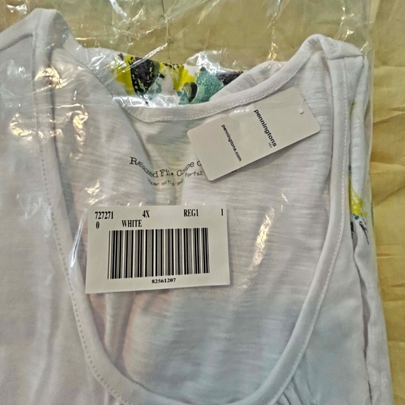 T-SHIRT, RUCHED NECK, WHITE WITH PRINT, SIZE 4X, GLASS SPARKLE ACCENTS, VEE NECK - Picture 3 of 9